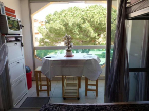 Appartement Bormes-les-Mimosas, 1 pièce, 3 personnes - FR-1-308-149